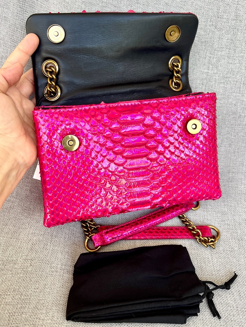 Kurt Geiger Kensington patent 3D snake skin metallic effect Medium crossbody bag - Picture 17 of 17